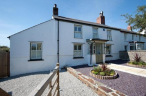 Отель Laburnum Cottage  Труро